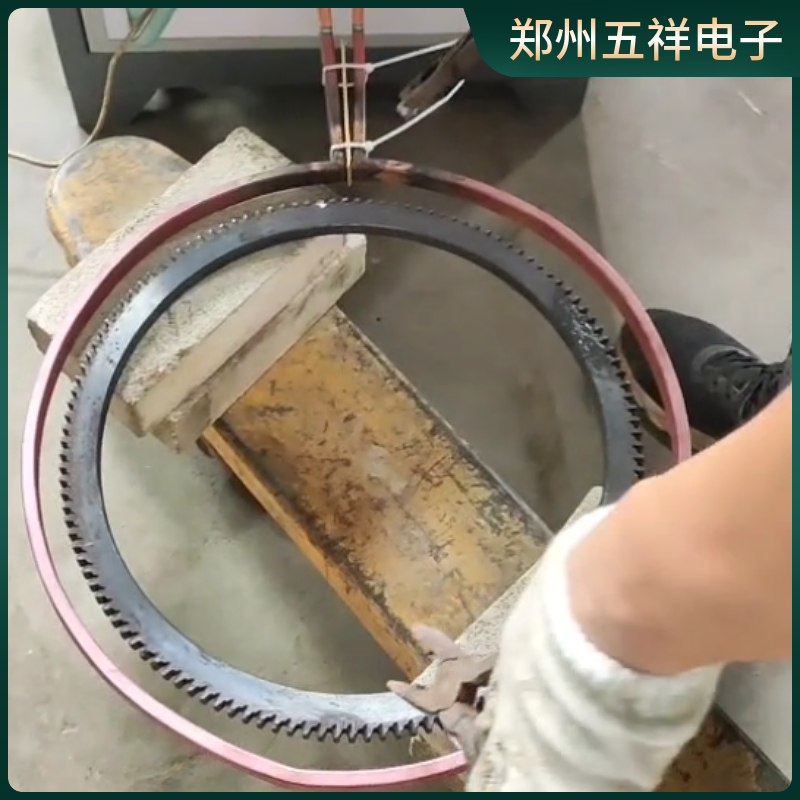 飛輪齒圈熱裝感應加熱設備